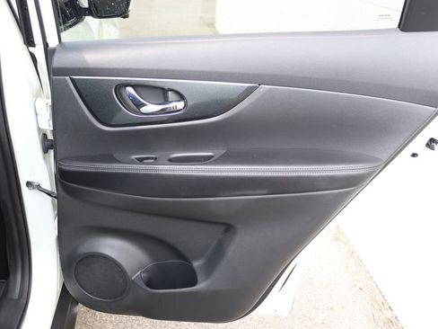 Used 2016 Nissan Rogue SL AWD/4WD image 33
