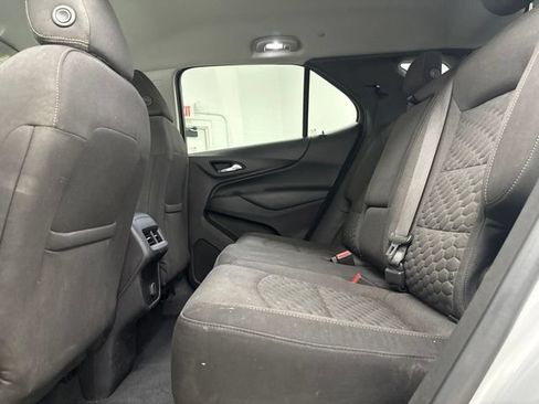 Used 2018 Chevrolet Equinox LT FWD image 17