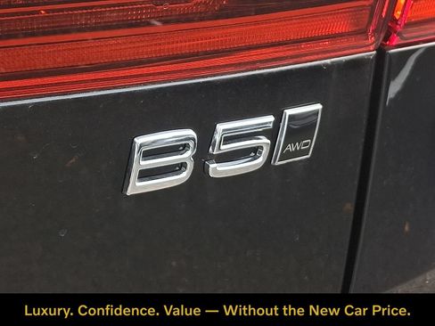 Certified 2026 Volvo XC60 B5 Ultra w/ Protection Package Premier AWD/4WD image 16