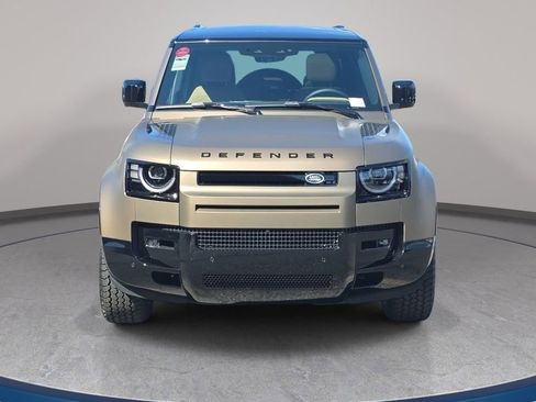 New 2026 Land Rover Defender 110 X-Dynamic SE image 2