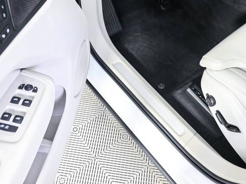 Certified 2022 Volvo XC60 B6 Inscription w/ Advanced Package AWD/4WD image 9