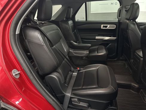 Used 2023 Ford Explorer XLT w/ Equipment Group 202A image 21