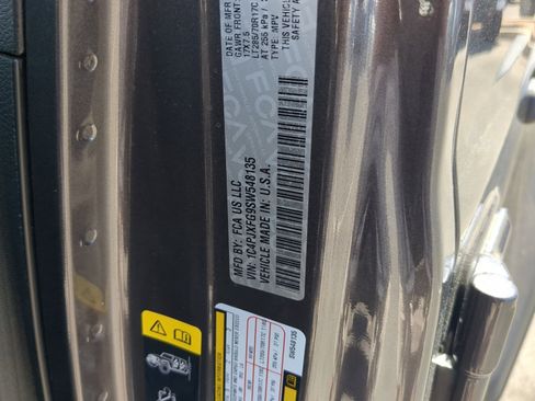 New 2025 Jeep Wrangler Unlimited Rubicon w/ Steel Bumper Group image 25