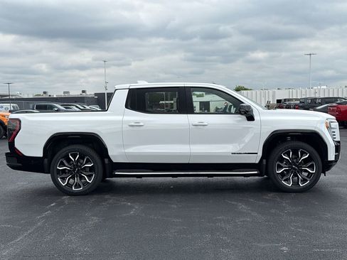 New 2025 GMC Sierra EV Denali image 11