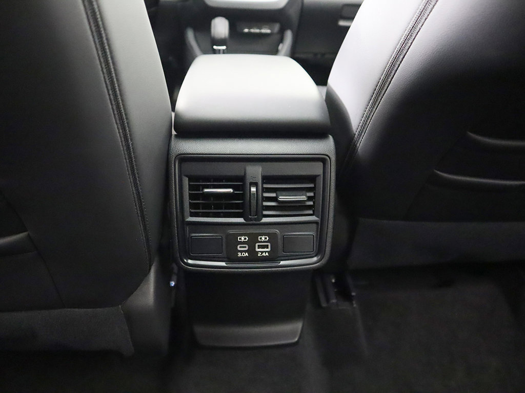 Used 2026 Subaru Forester Premium AWD/4WD image 35