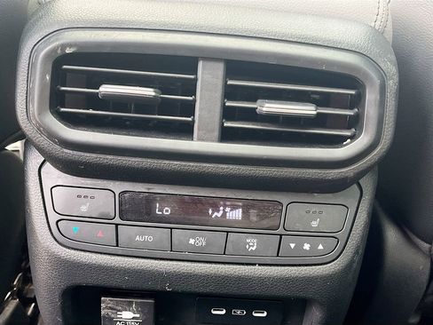Used 2025 Honda Pilot Elite image 27