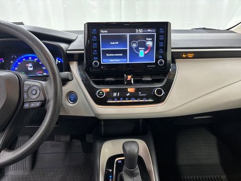 Used 2022 Toyota Corolla LE image 17