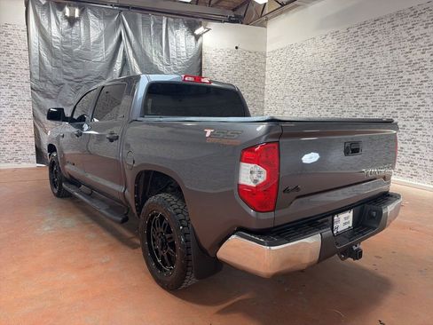 Used 2017 Toyota Tundra SR5 AWD/4WD image 5