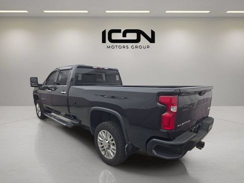 Used 2022 Chevrolet Silverado 2500 High Country w/ Z71 Off-Road Package AWD/4WD image 2
