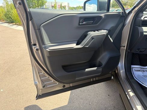 Used 2026 Toyota RAV4 SE w/ Convenience Package AWD/4WD image 21