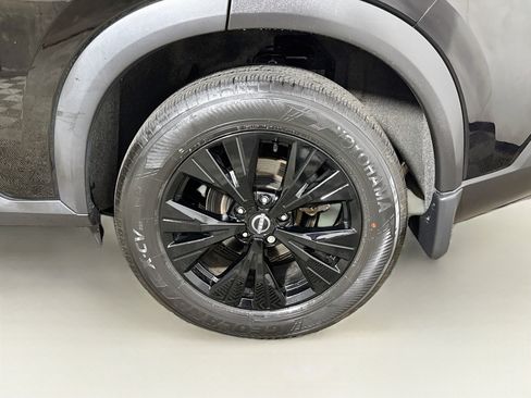 Used 2023 Nissan Rogue SV w/ SV Premium B Package AWD/4WD image 27