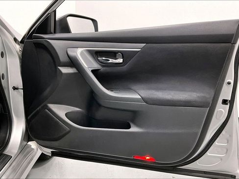 Used 2015 Nissan Altima 2.5 S image 22