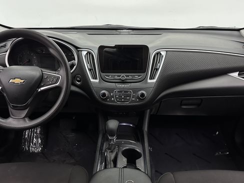 Used 2023 Chevrolet Malibu LT FWD image 26