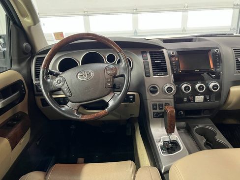 Used 2010 Toyota Sequoia Platinum AWD/4WD image 8
