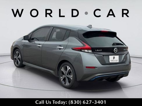 Used 2020 Nissan Leaf SV w/ SV Technology Package FWD image 6