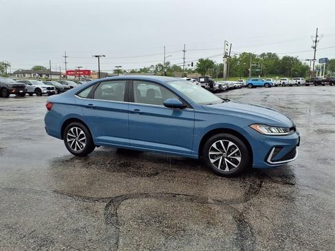 Used 2025 Volkswagen Jetta S FWD image 11