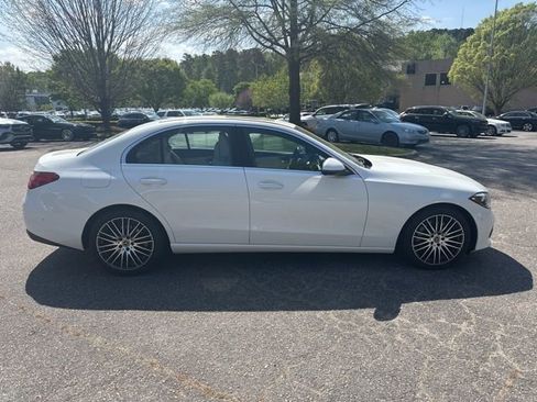 Used 2025 Mercedes-Benz C 300 4MATIC Sedan image 4