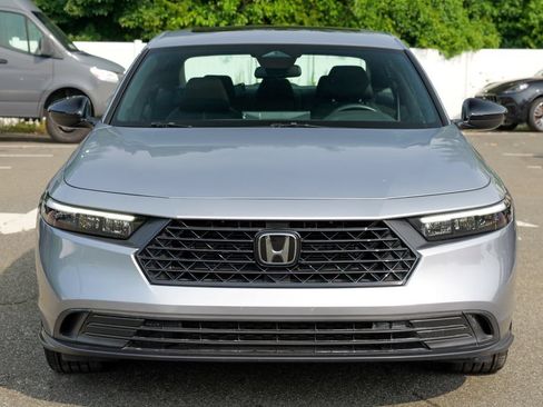 Used 2023 Honda Accord Sport image 2