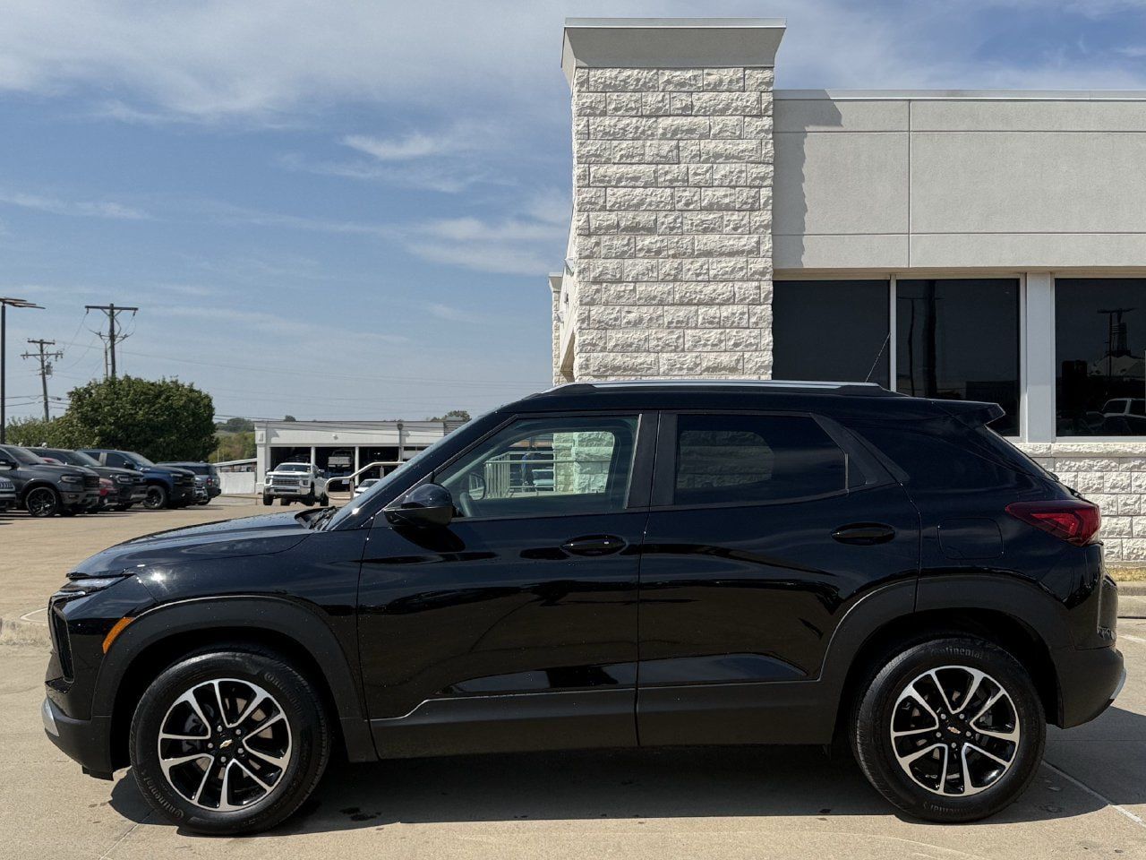 Used 2026 Chevrolet TrailBlazer LT w/ Driver Confidence Package FWD image 3