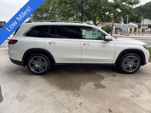 Certified 2025 Mercedes-Benz GLS 450 4MATIC image 9