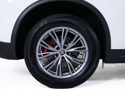 Used 2024 Alfa Romeo Stelvio Sprint AWD/4WD image 13