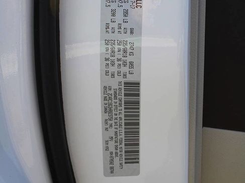 Used 2017 Chrysler Pacifica Touring Plus w/ Tire & Wheel Group image 99