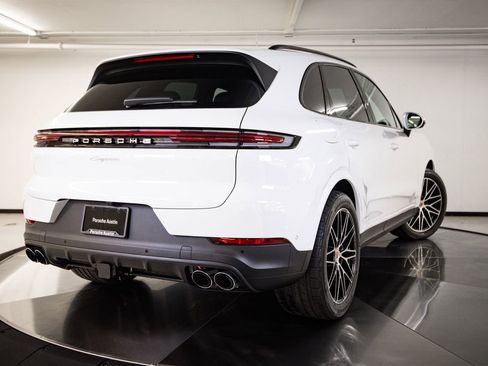 New 2026 Porsche Cayenne AWD/4WD image 7