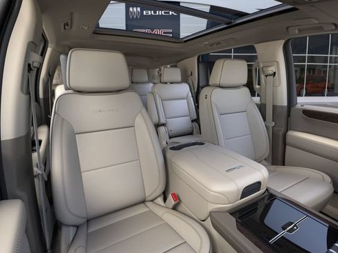 New 2026 GMC Yukon Denali w/ Denali Reserve Package AWD/4WD image 16