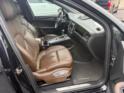 Used 2015 Porsche Macan S w/ Premium Package Plus AWD/4WD image 8