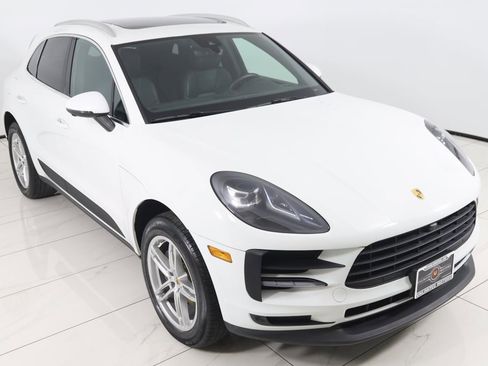 Used 2021 Porsche Macan image 49