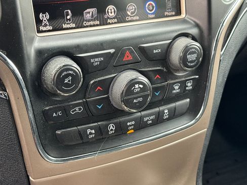 Used 2016 Jeep Grand Cherokee Overland image 19