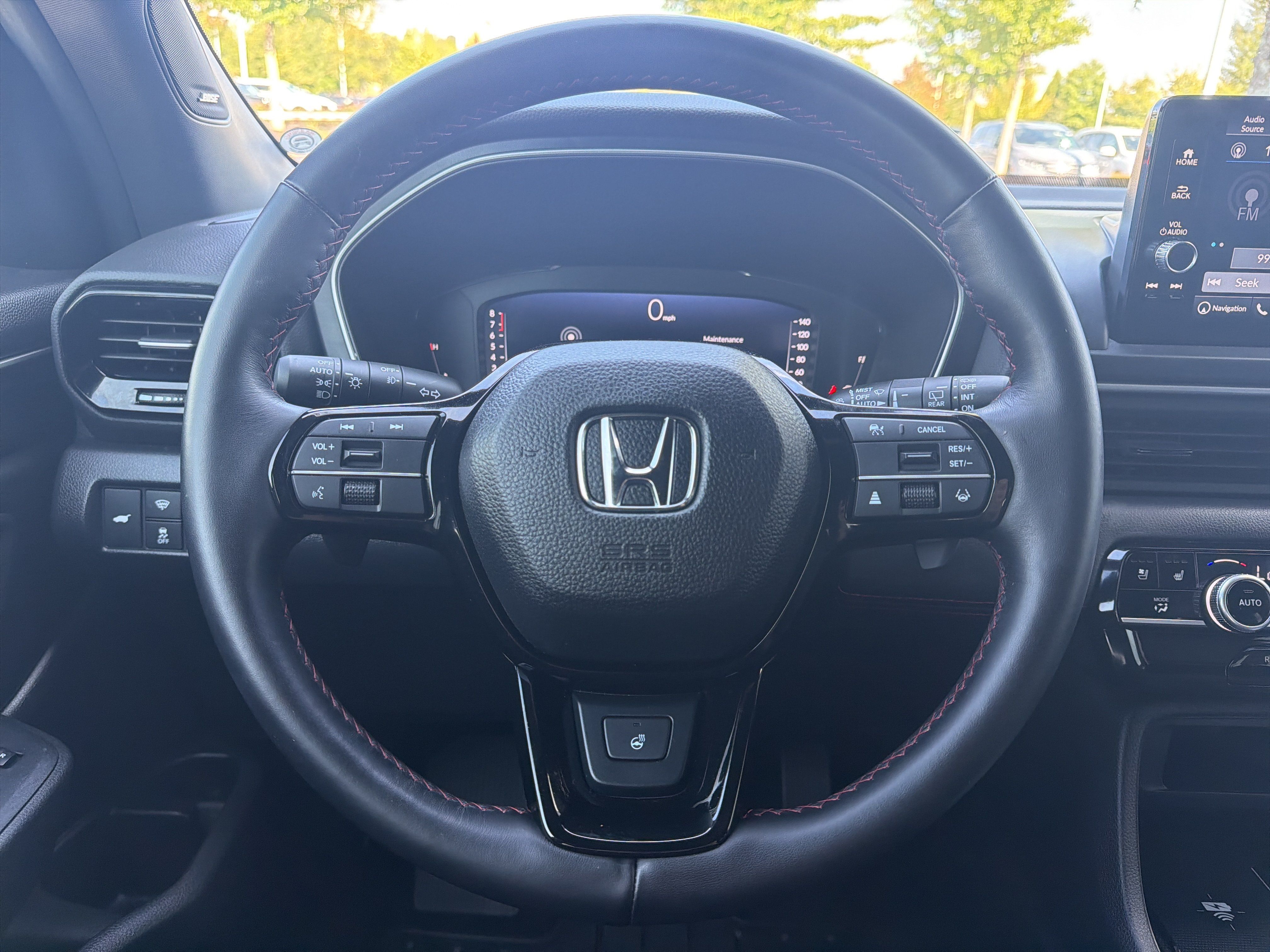 Certified 2025 Honda Pilot Black Edition image 18