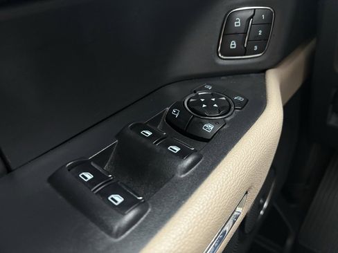 Used 2024 Ford Expedition Max Limited image 12