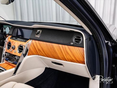 Used 2019 Rolls-Royce Cullinan AWD/4WD image 37