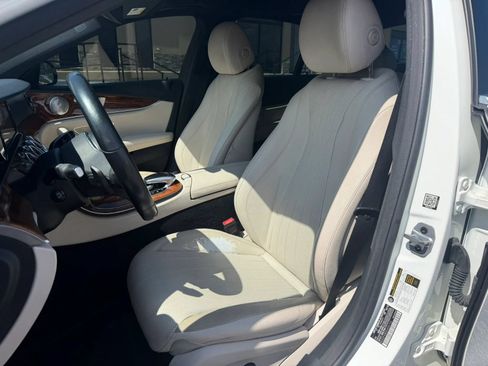 Used 2019 Mercedes-Benz E 300 w/ Premium 1 Package image 9
