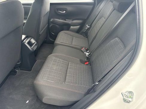 Used 2025 Honda HR-V Sport image 19