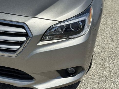 Used 2017 Subaru Legacy 2.5i Limited AWD/4WD image 9
