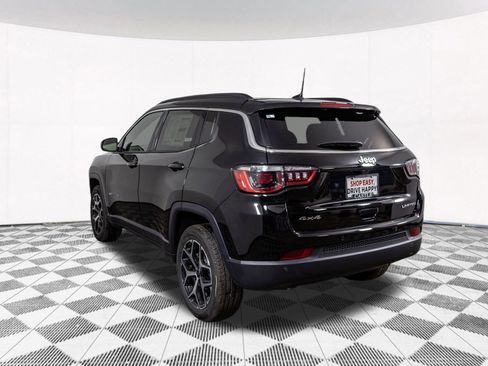 New 2026 Jeep Compass Limited image 12