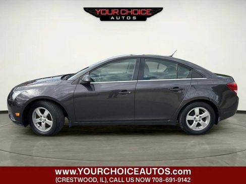 Used 2014 Chevrolet Cruze LT FWD image 2