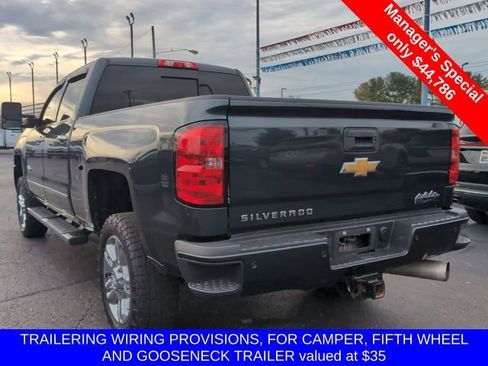 Used 2017 Chevrolet Silverado 2500 High Country w/ Duramax Plus Package image 5
