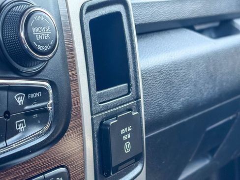 Used 2015 RAM 1500 Laramie w/ Convenience Group AWD/4WD image 34