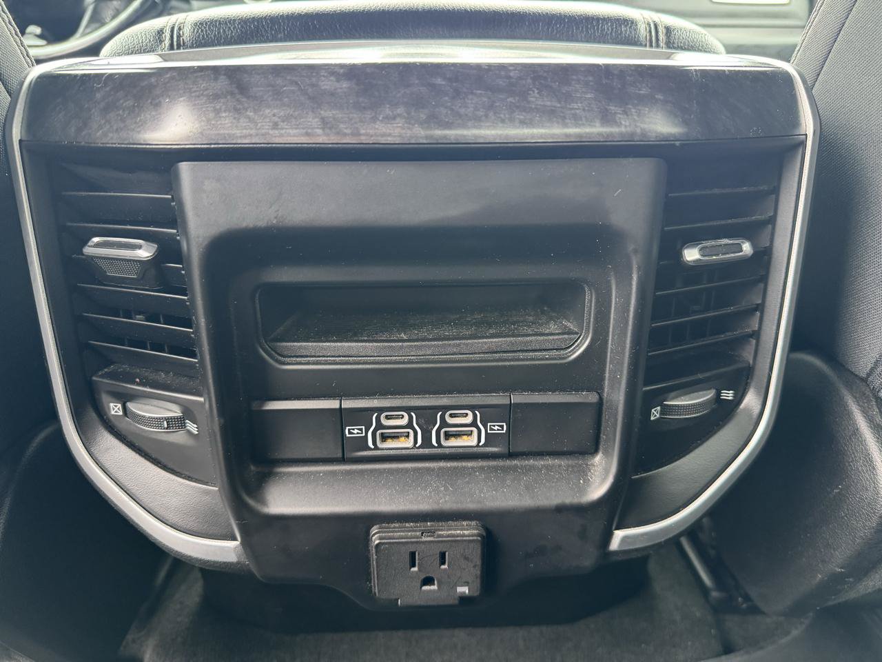 Used 2022 RAM 1500 Big Horn AWD/4WD image 10