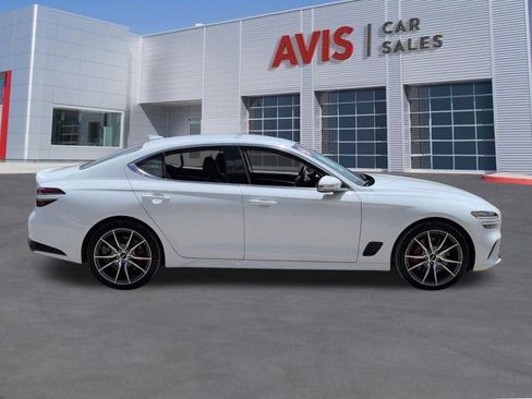 Used 2025 Genesis G70 2.5T RWD image 5