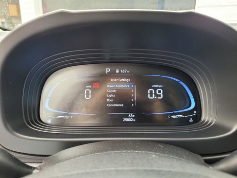 Used 2025 Hyundai Venue SEL FWD image 24