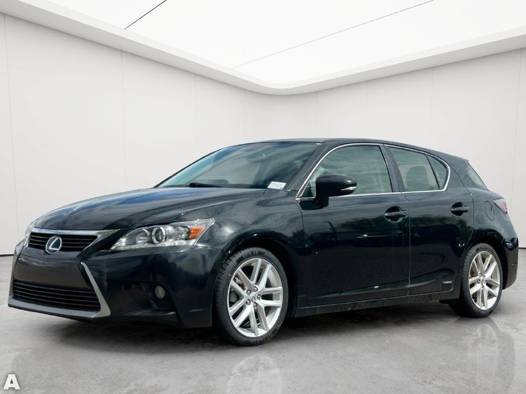 Used 2015 Lexus CT 200h FWD image 2
