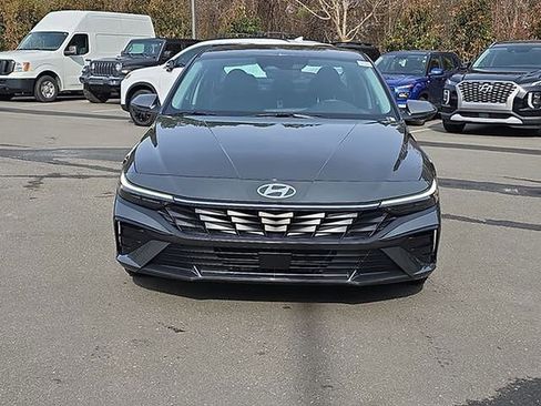 New 2026 Hyundai Elantra Limited image 13