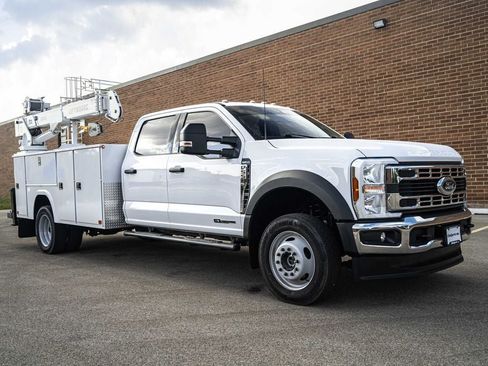 Used 2024 Ford F550 4x4 Crew Cab Super Duty w/ XLT Value Package image 11