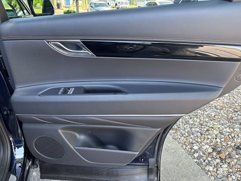 Used 2025 Genesis GV80 AWD 2.5T Standard image 41