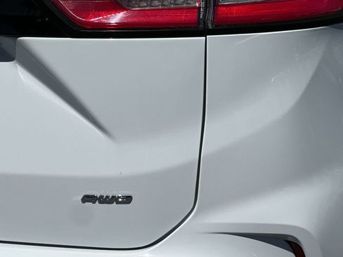 Used 2024 Ford Edge SE AWD/4WD image 25