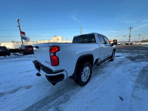 Certified 2021 Chevrolet Silverado 2500 High Country w/ Z71 Off-Road Package image 3